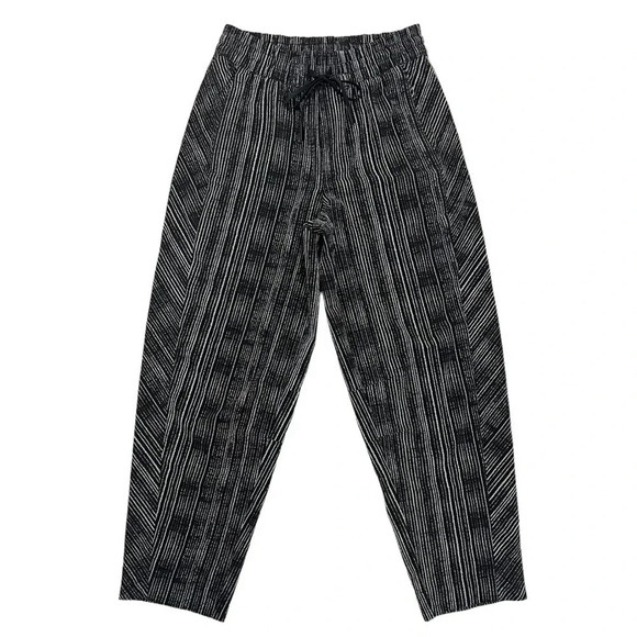 Athleta Arrival Pant Amara Stripe Black Ankle High Rise Joggers Casual Size 0